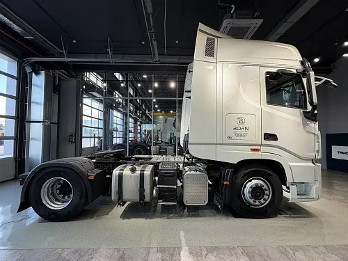Седельный тягач Dongfeng DFH, 4×2, 2023
