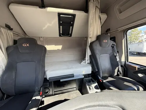 Седельный тягач Dongfeng DFH, 4×2, 2023