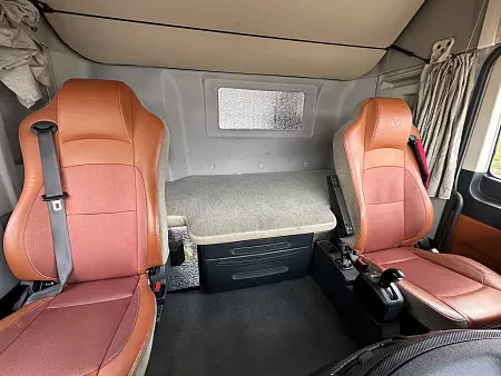 Седельный тягач Foton Auman, 2023, белый