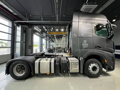 Самосвал Shacman X6000, 2023