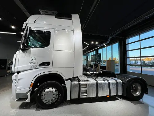 Самосвал Shacman X6000, 2024